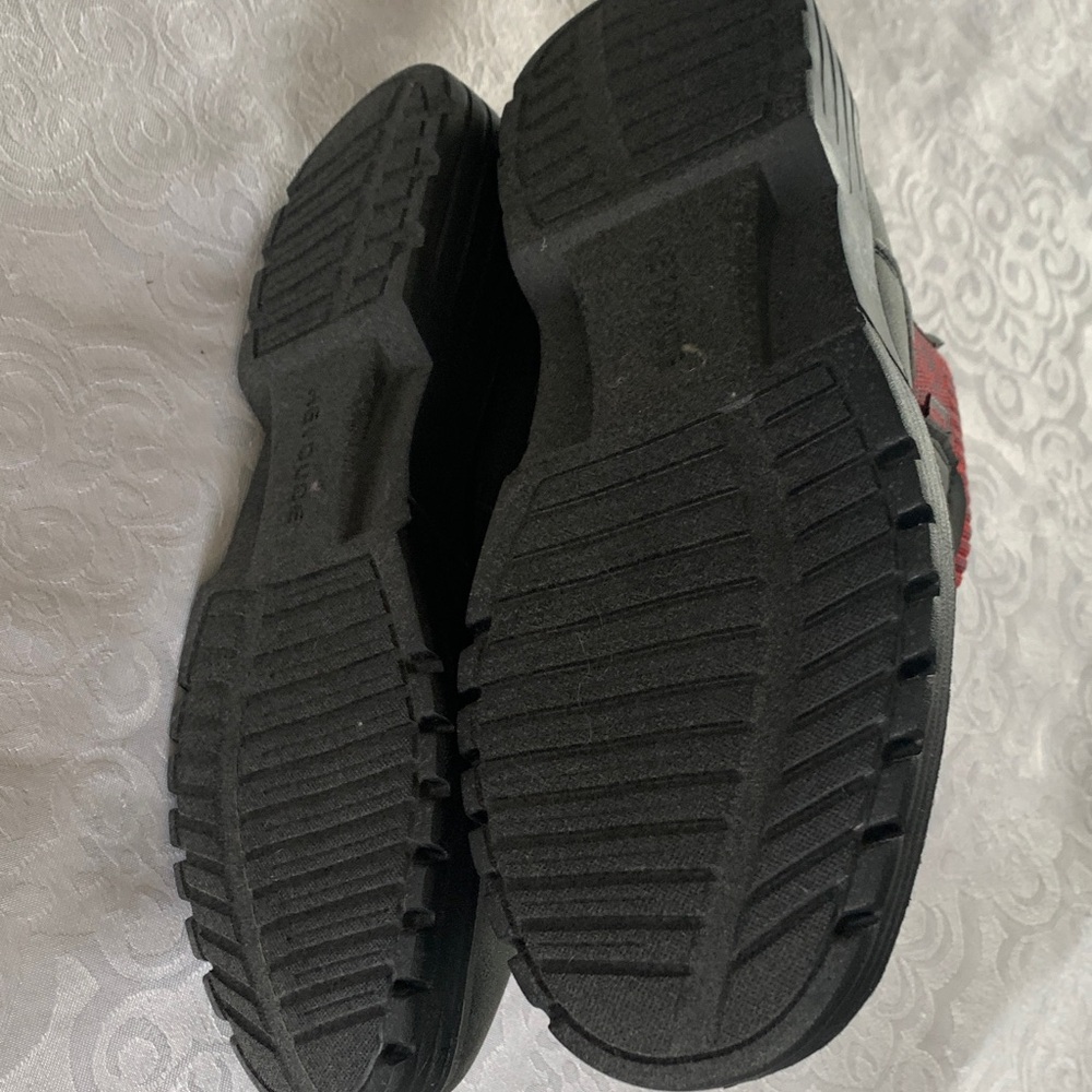 Hey Dude Kids Boots - Black and Red - Picture 9 of 14